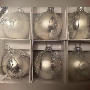 Christmas name tag bulbs